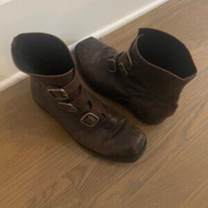 CYDWOK handmade vintage boots, barely worn